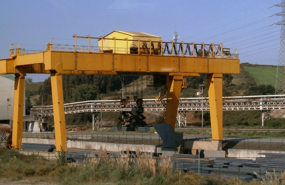 SEN Double Girder Heavy Gantry Crane for Power Plant Service